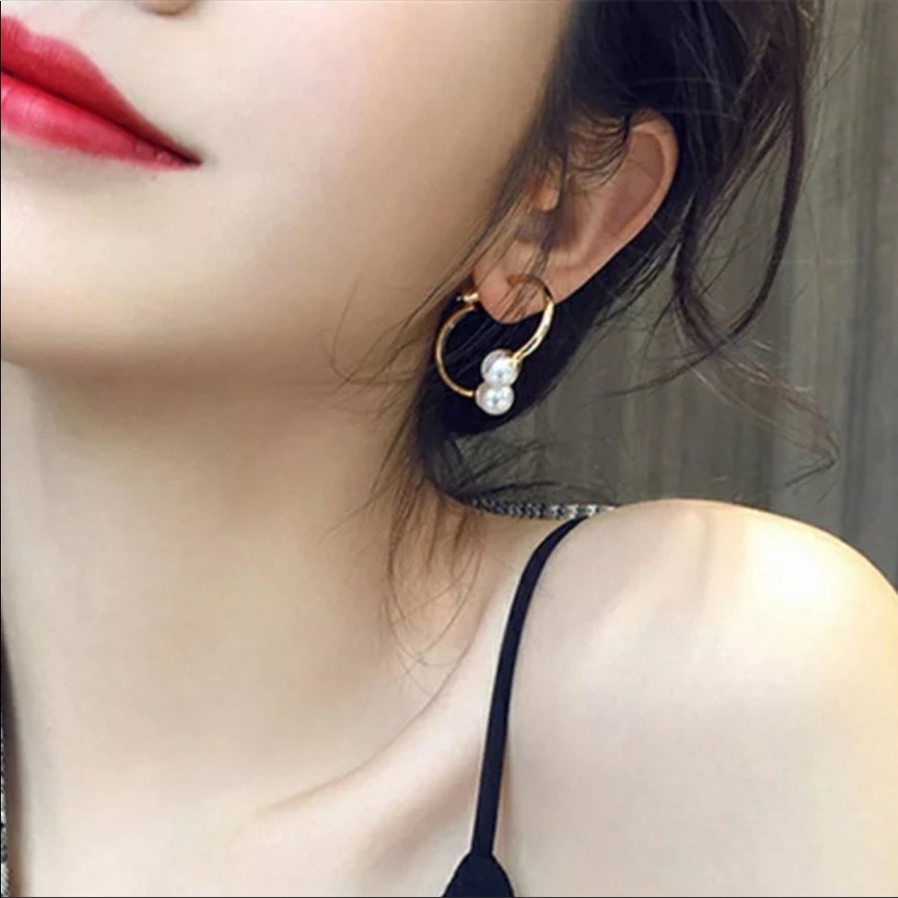 NEW Double Sided Faux Pearl & Gold Hoop Earrings - Picture 2 of 11